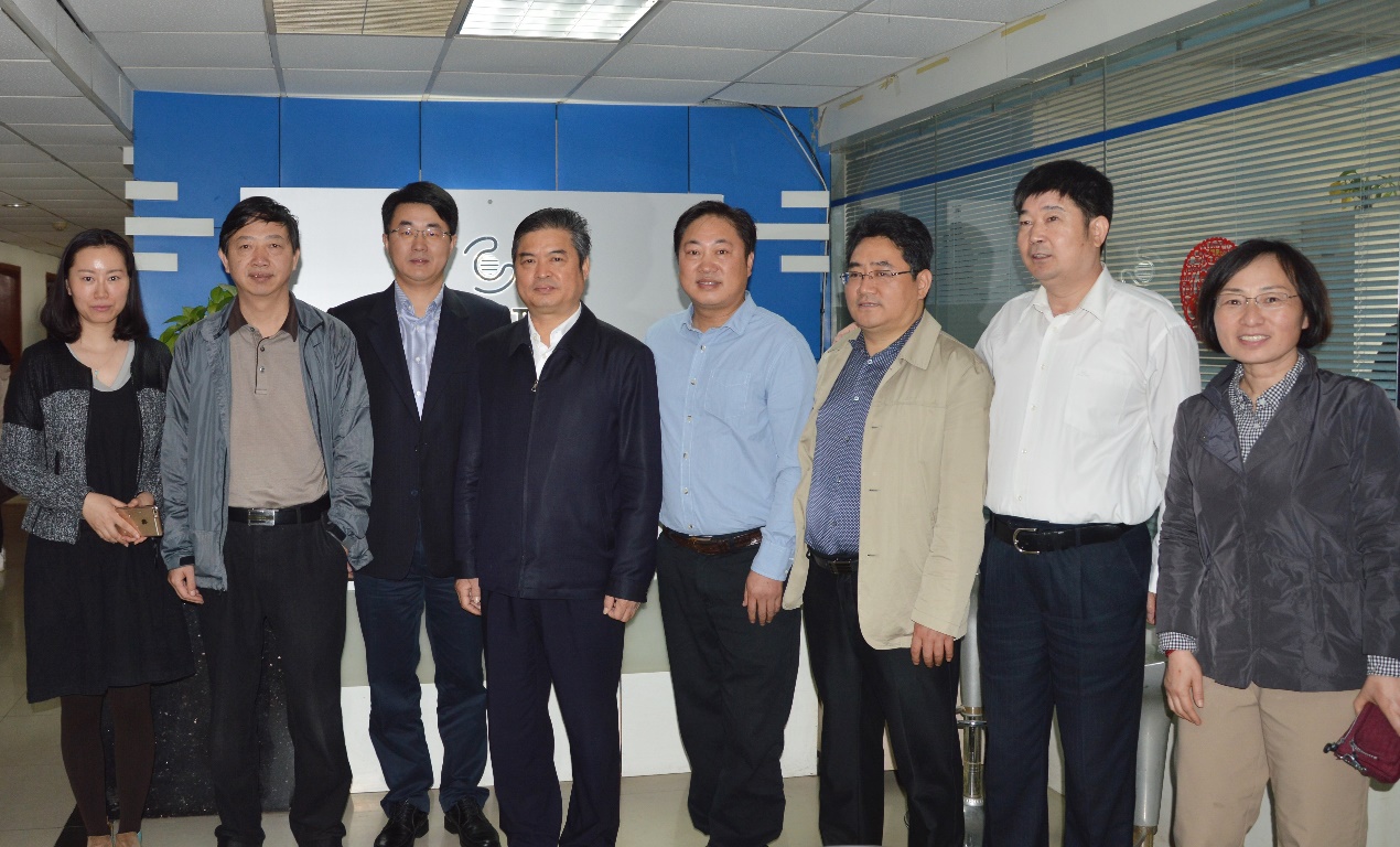 1461201655337025840.jpg 2.jpg