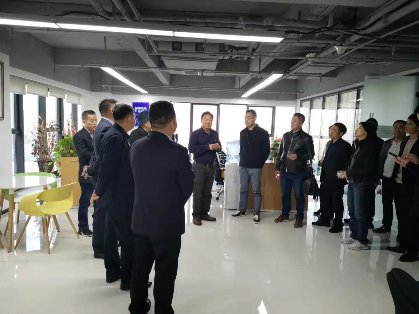 1573460126550093934.jpg 5f1b700d295aa78a161b307511bbaf2.jpg