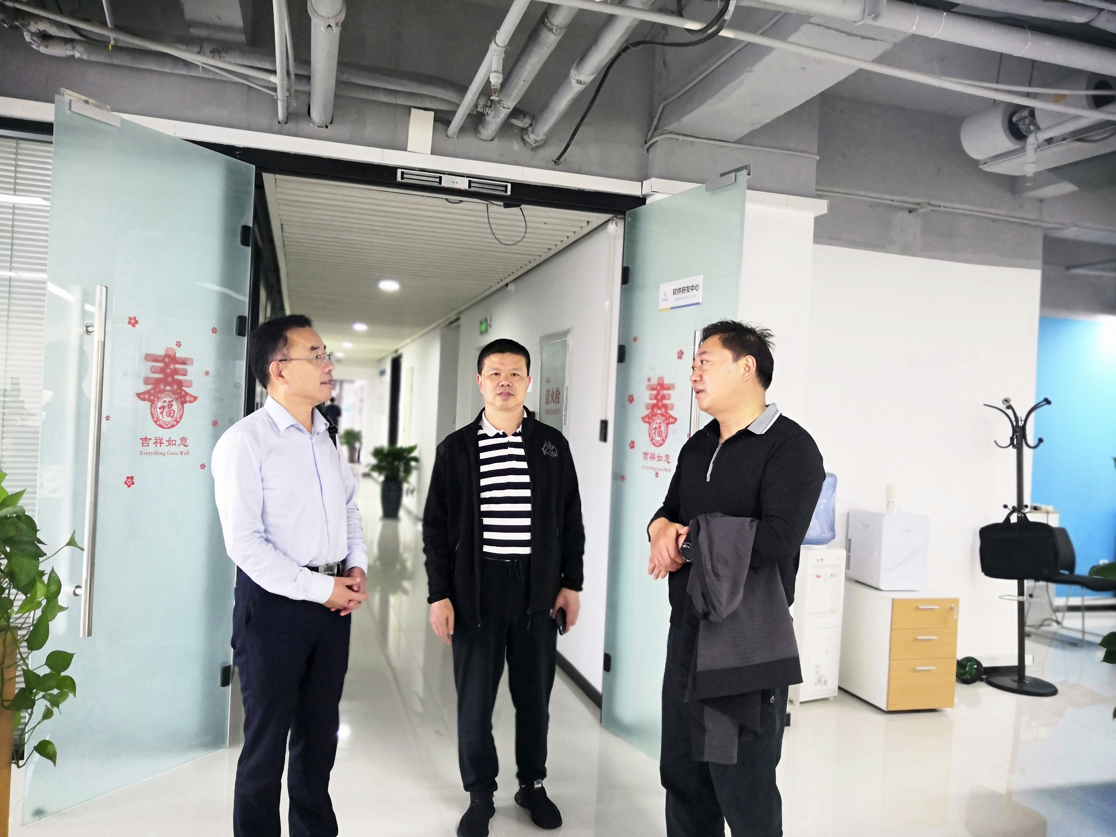 1589856545604074872.jpg 01-2.jpg