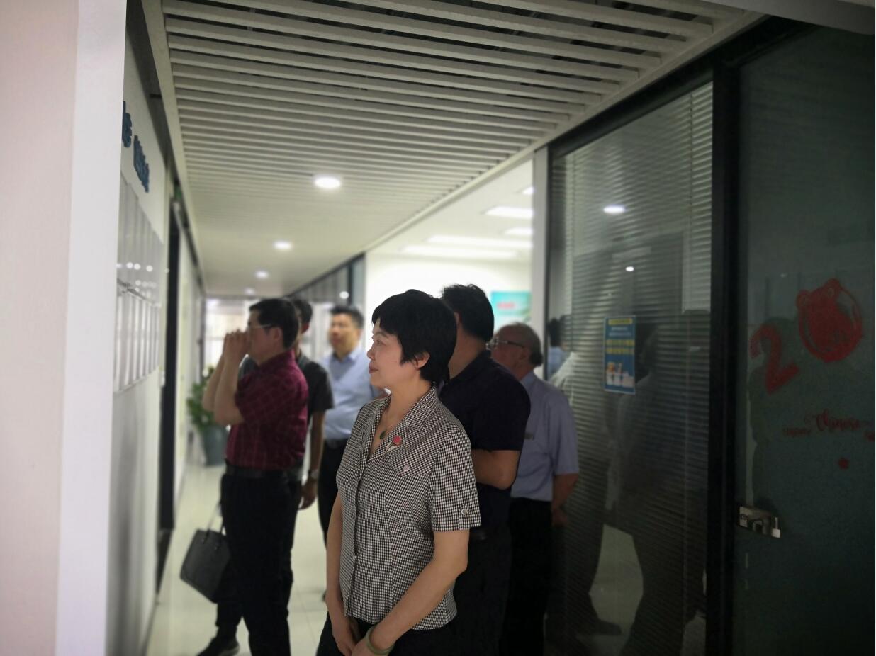 1590473610222043465.jpg 4.jpg